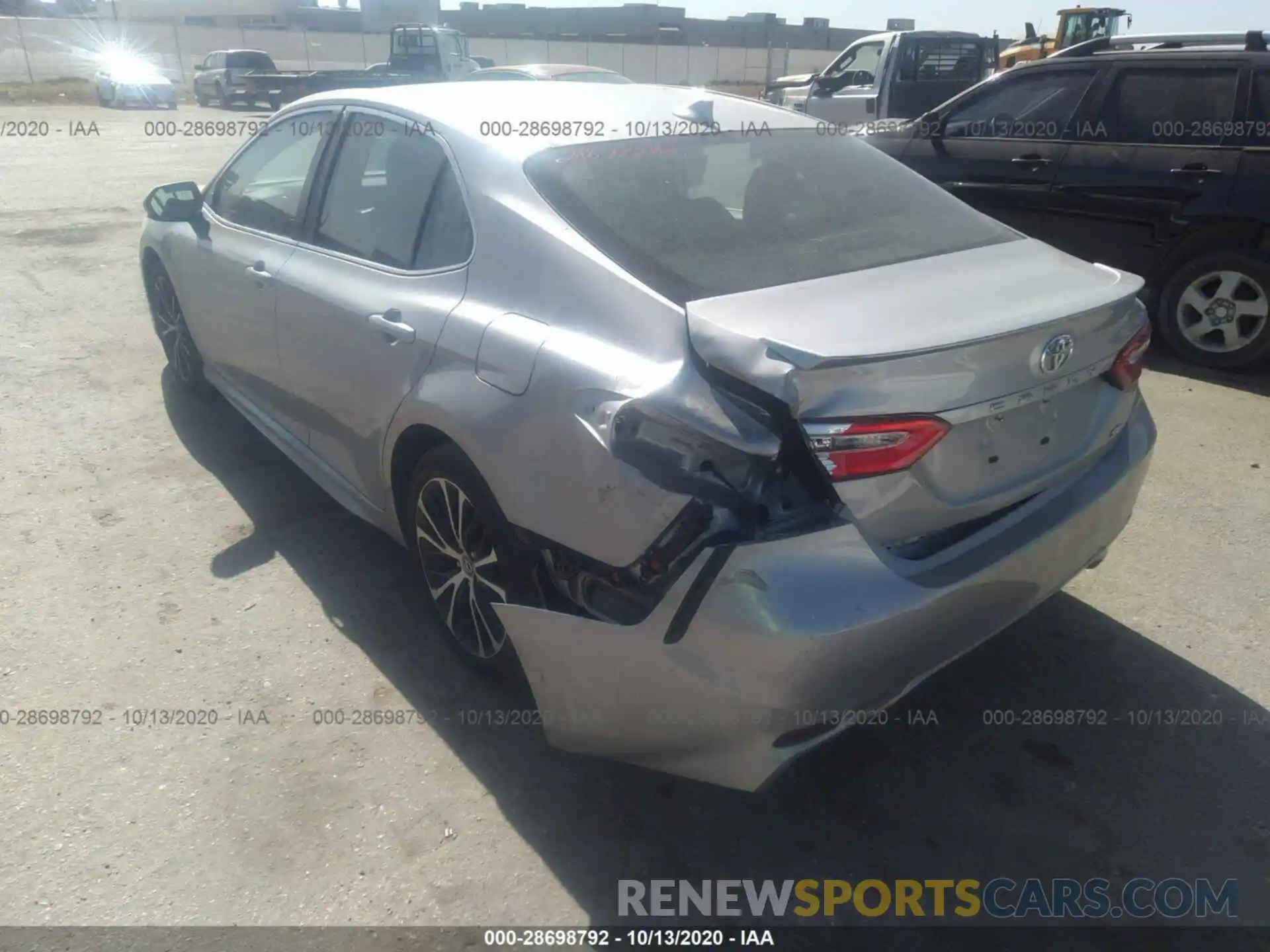 3 Photograph of a damaged car 4T1G11AKXLU343425 TOYOTA CAMRY 2020