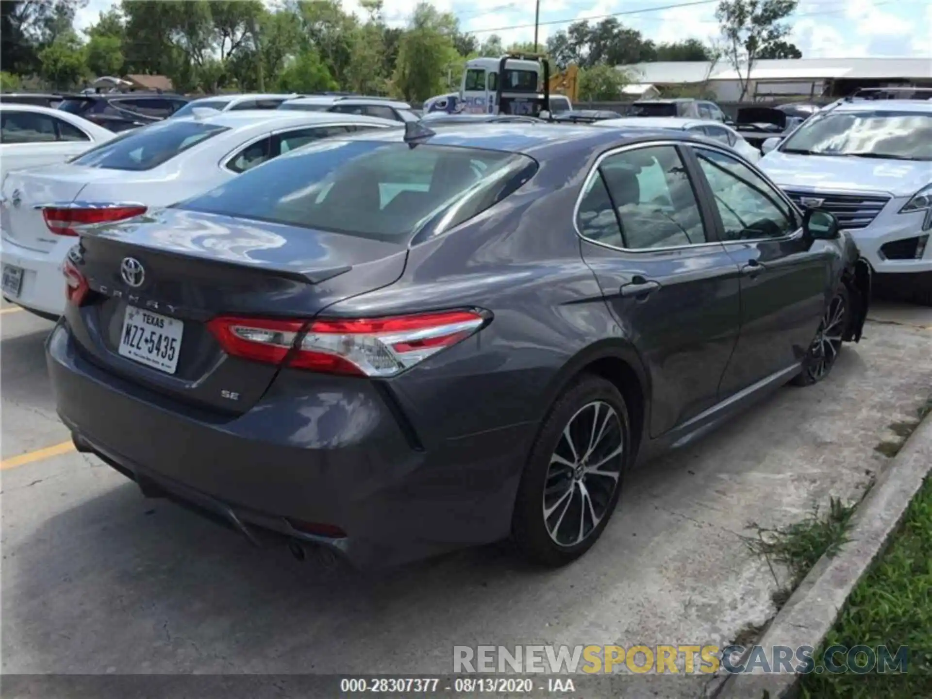 5 Photograph of a damaged car 4T1G11AKXLU344364 TOYOTA CAMRY 2020