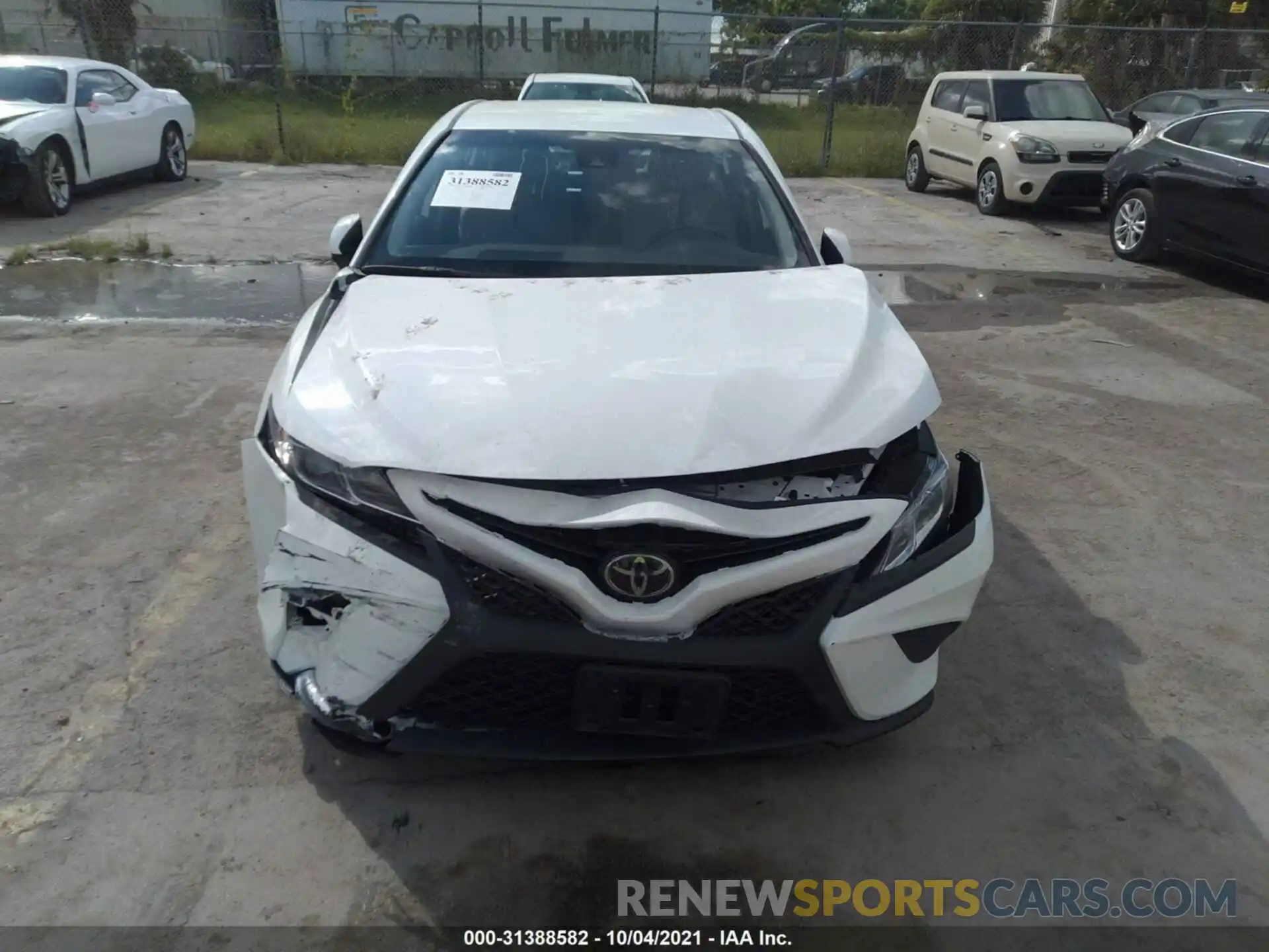 6 Photograph of a damaged car 4T1G11AKXLU344414 TOYOTA CAMRY 2020