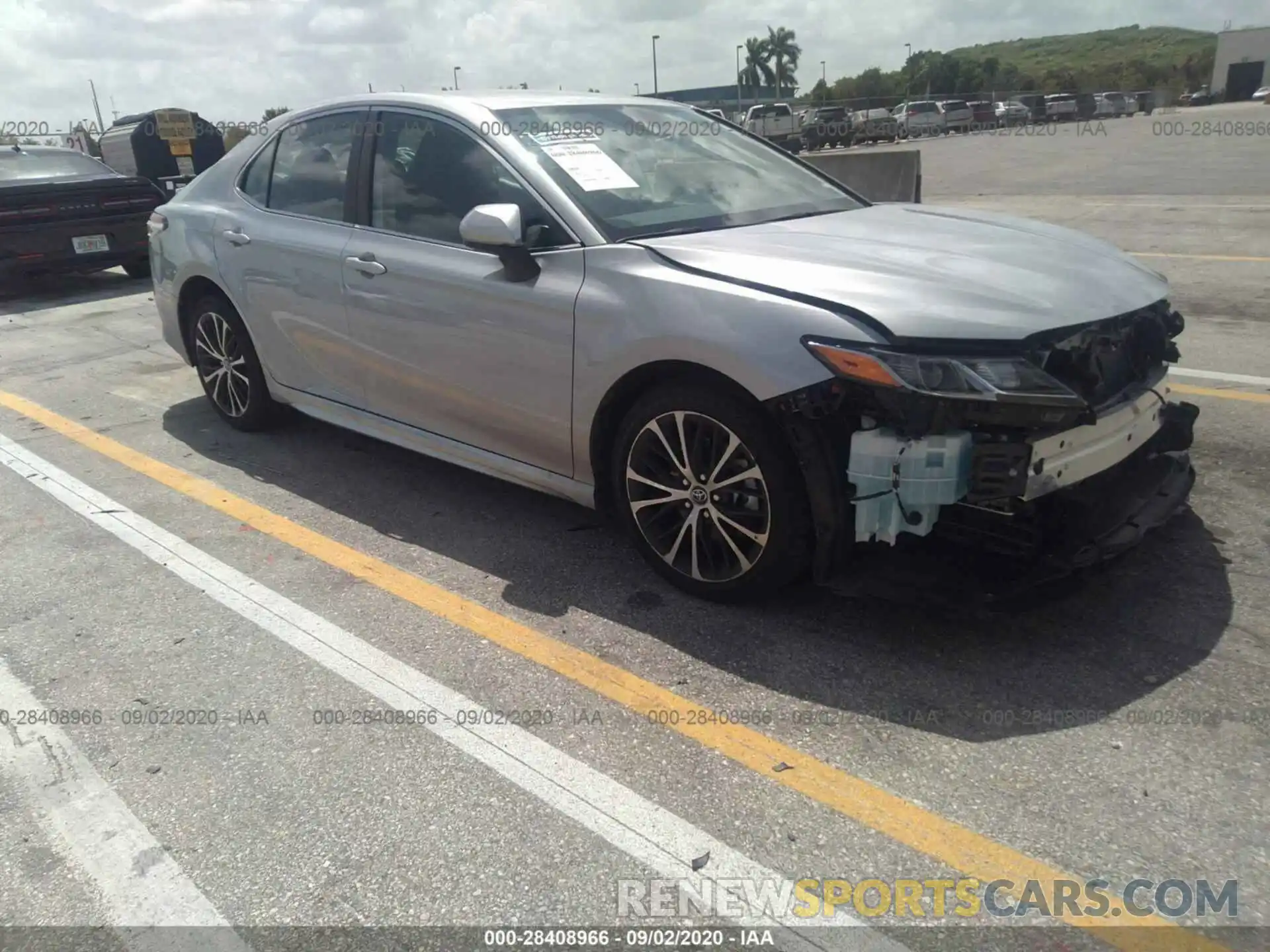 1 Photograph of a damaged car 4T1G11AKXLU344879 TOYOTA CAMRY 2020