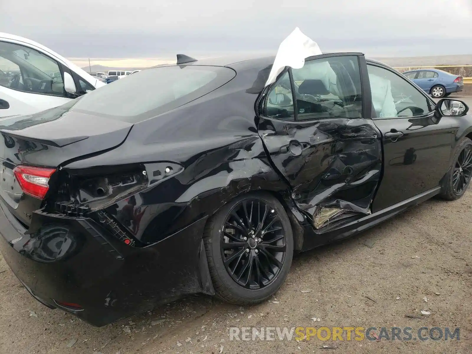 9 Photograph of a damaged car 4T1G11AKXLU345207 TOYOTA CAMRY 2020