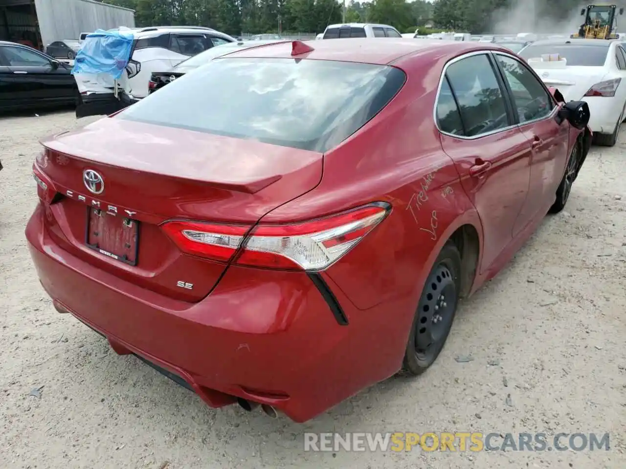 4 Photograph of a damaged car 4T1G11AKXLU345627 TOYOTA CAMRY 2020