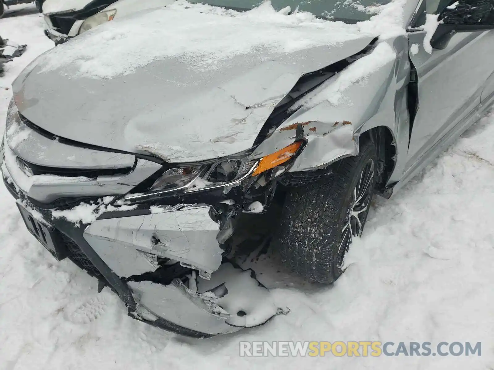 9 Photograph of a damaged car 4T1G11AKXLU345787 TOYOTA CAMRY 2020