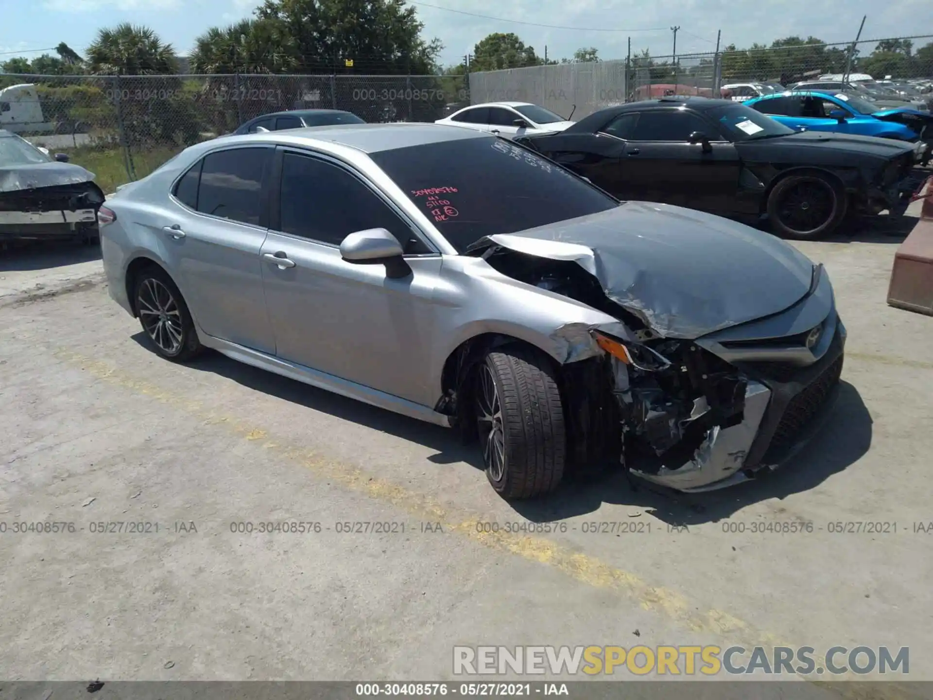 1 Photograph of a damaged car 4T1G11AKXLU346387 TOYOTA CAMRY 2020