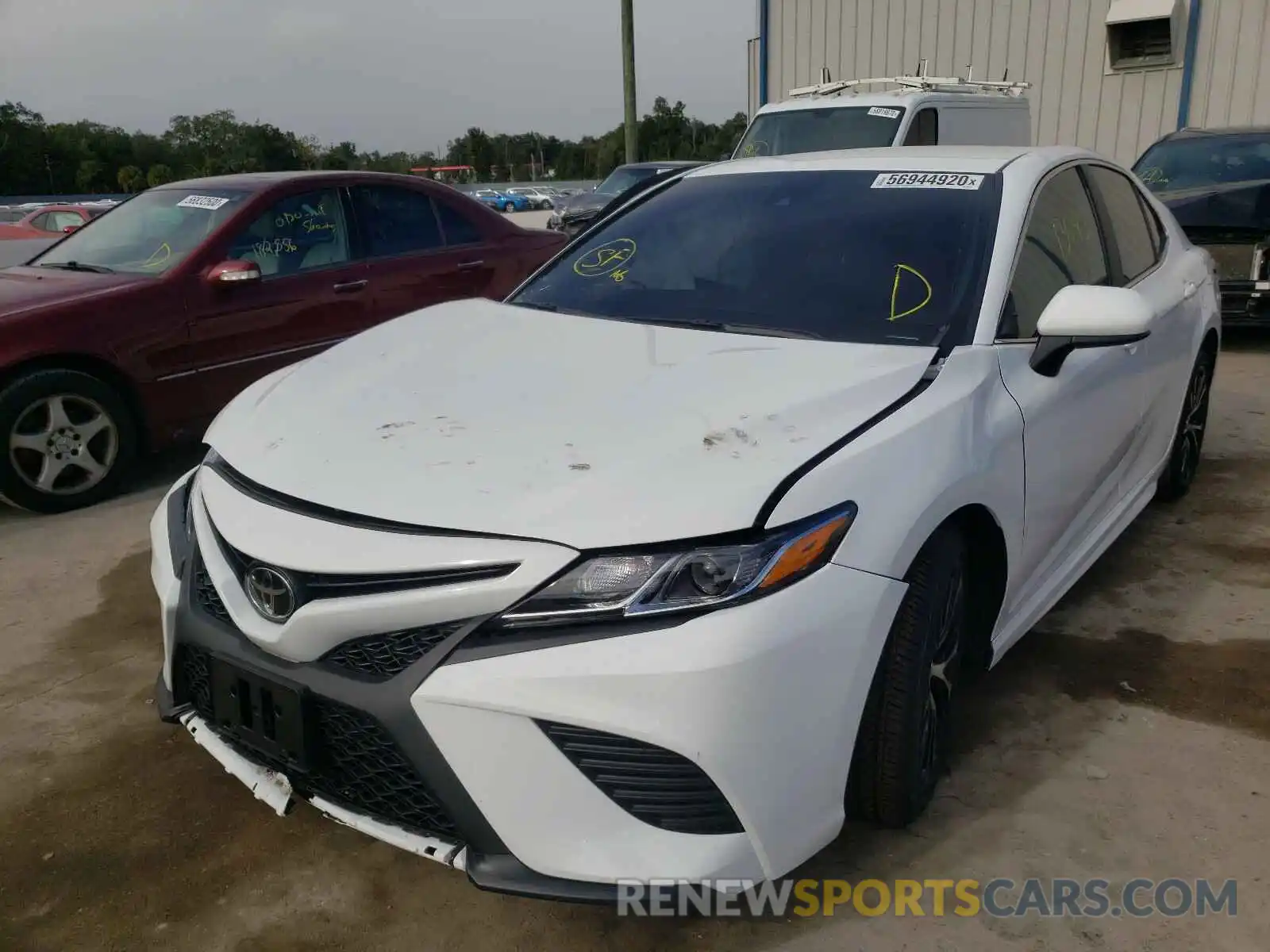 2 Photograph of a damaged car 4T1G11AKXLU350794 TOYOTA CAMRY 2020