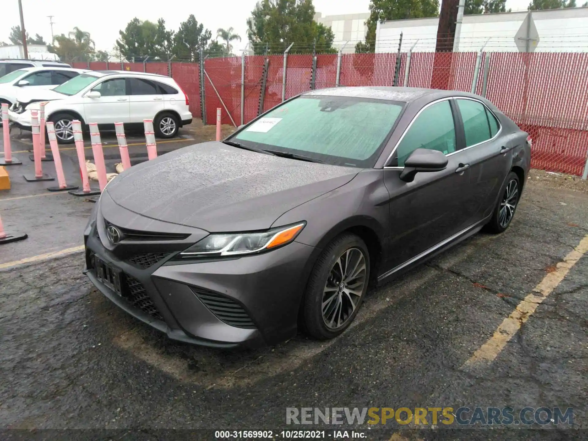 2 Photograph of a damaged car 4T1G11AKXLU352030 TOYOTA CAMRY 2020