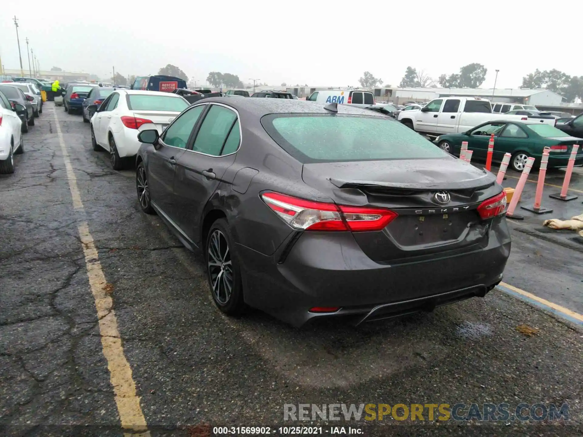 3 Photograph of a damaged car 4T1G11AKXLU352030 TOYOTA CAMRY 2020