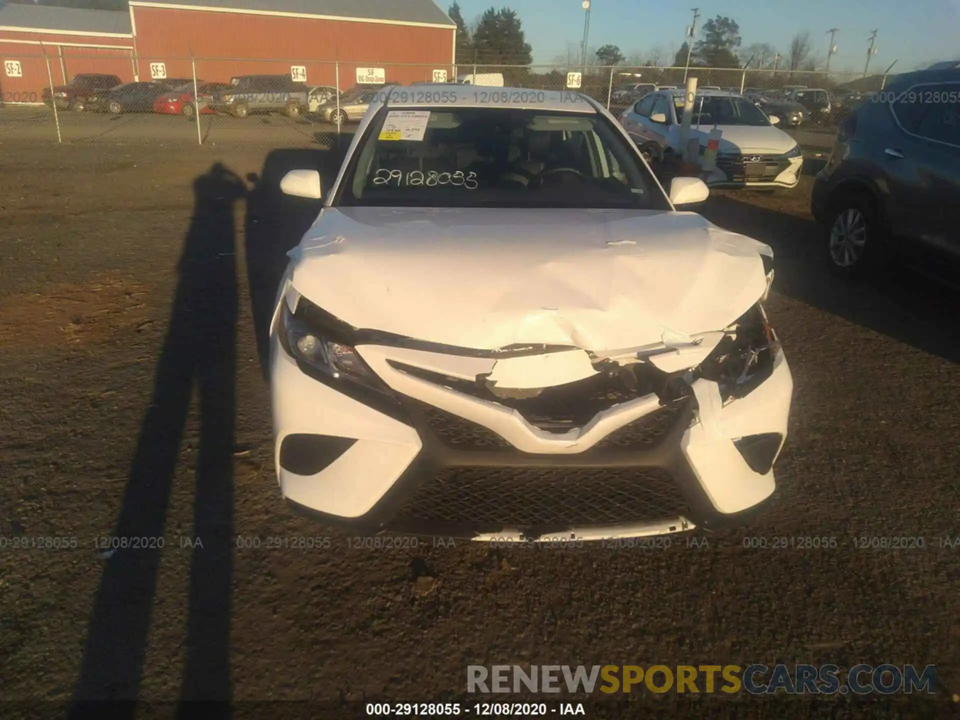 6 Photograph of a damaged car 4T1G11AKXLU355395 TOYOTA CAMRY 2020