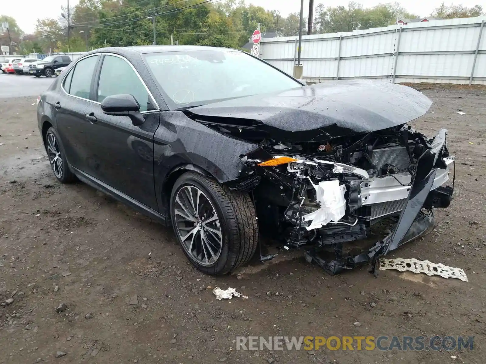 1 Photograph of a damaged car 4T1G11AKXLU355638 TOYOTA CAMRY 2020