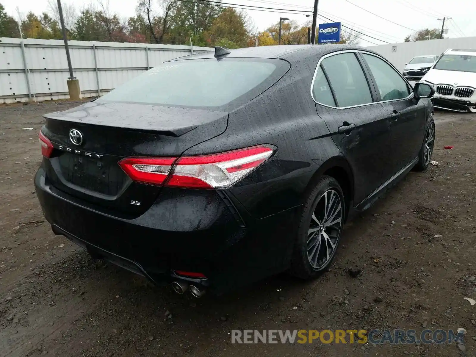 4 Photograph of a damaged car 4T1G11AKXLU355638 TOYOTA CAMRY 2020