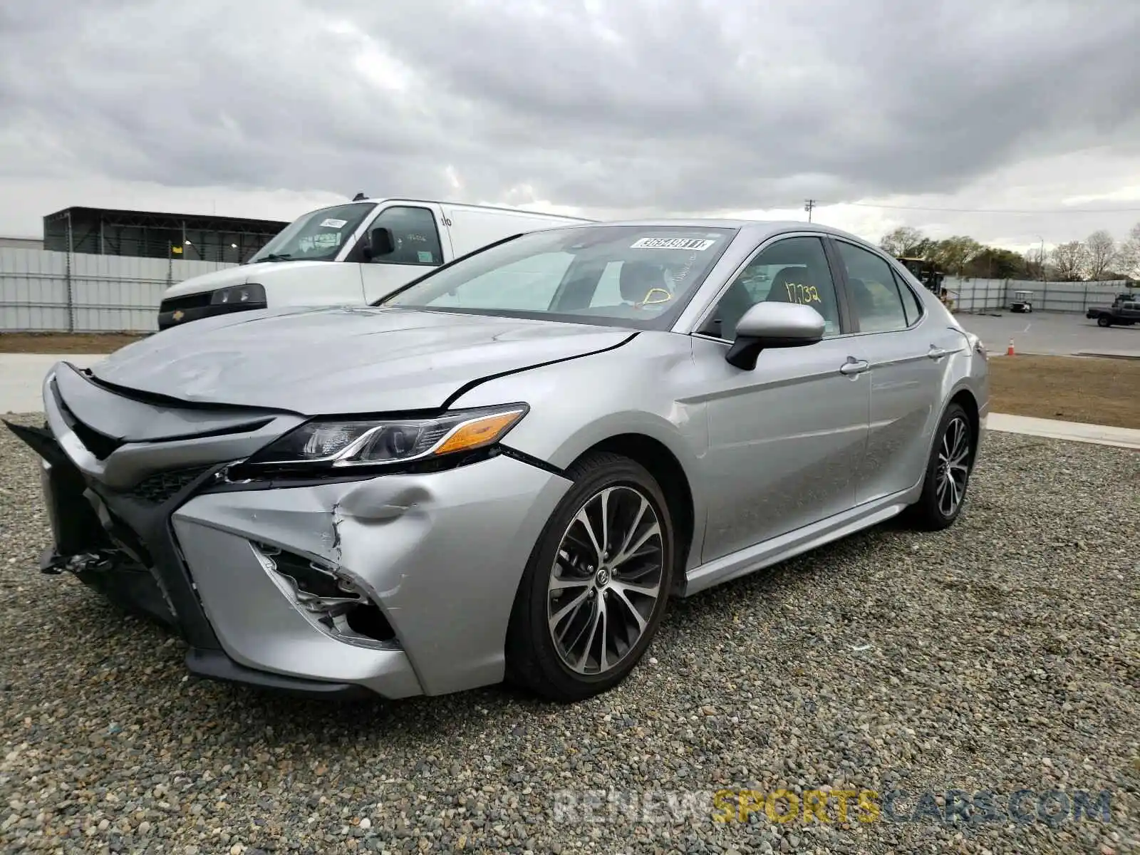 2 Photograph of a damaged car 4T1G11AKXLU355946 TOYOTA CAMRY 2020