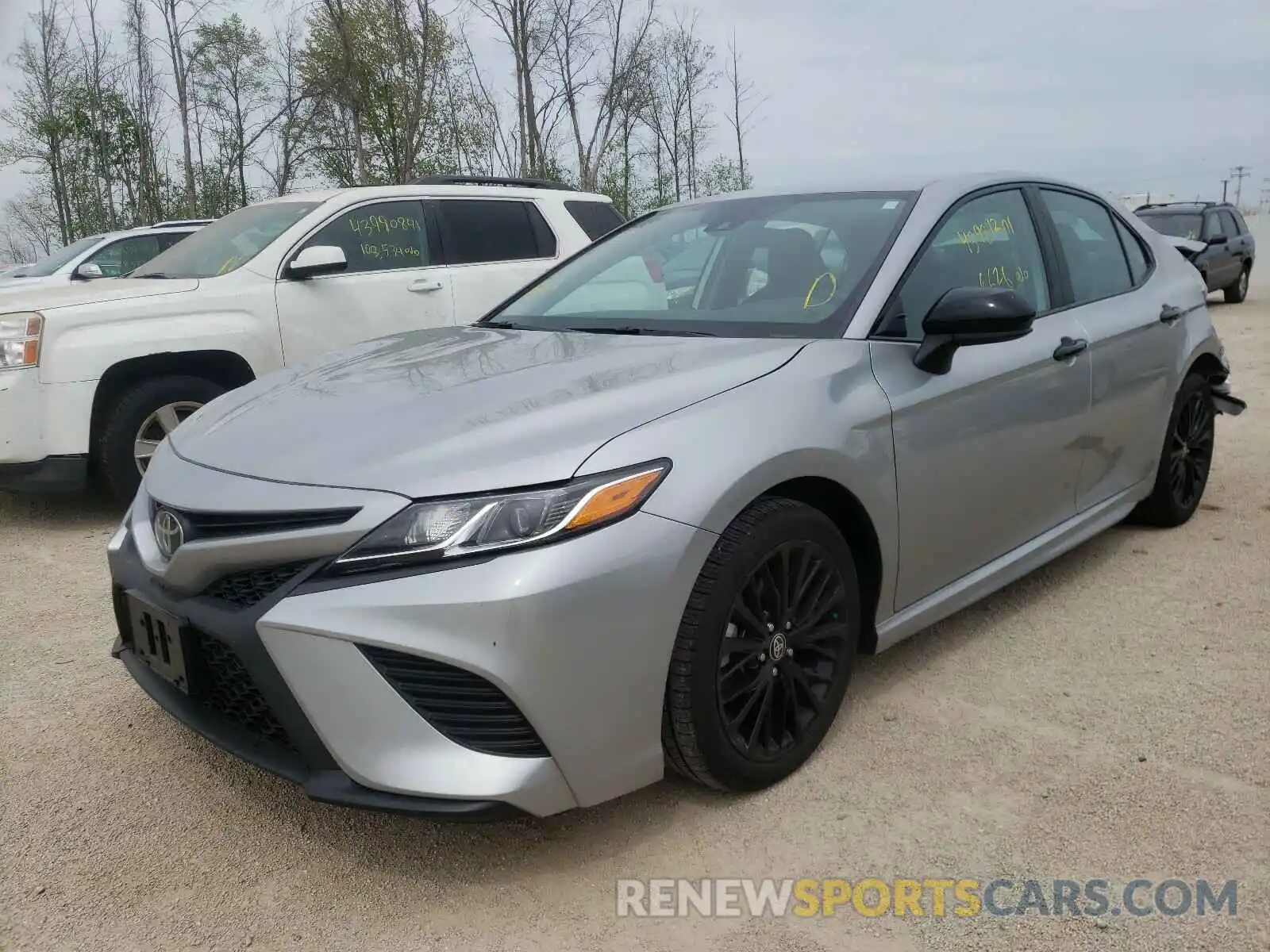 2 Photograph of a damaged car 4T1G11AKXLU358054 TOYOTA CAMRY 2020