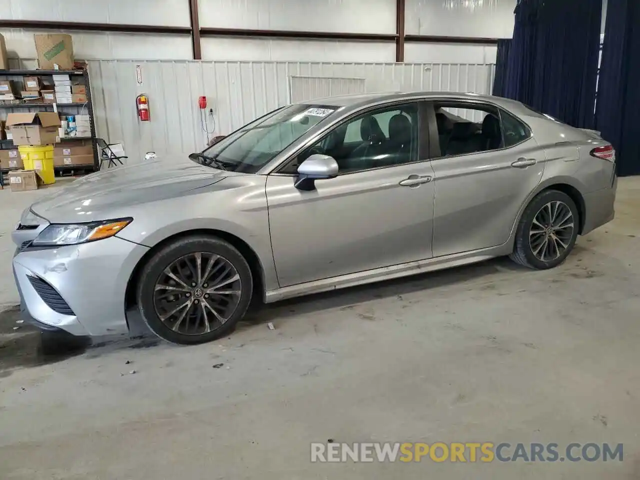 1 Photograph of a damaged car 4T1G11AKXLU360404 TOYOTA CAMRY 2020