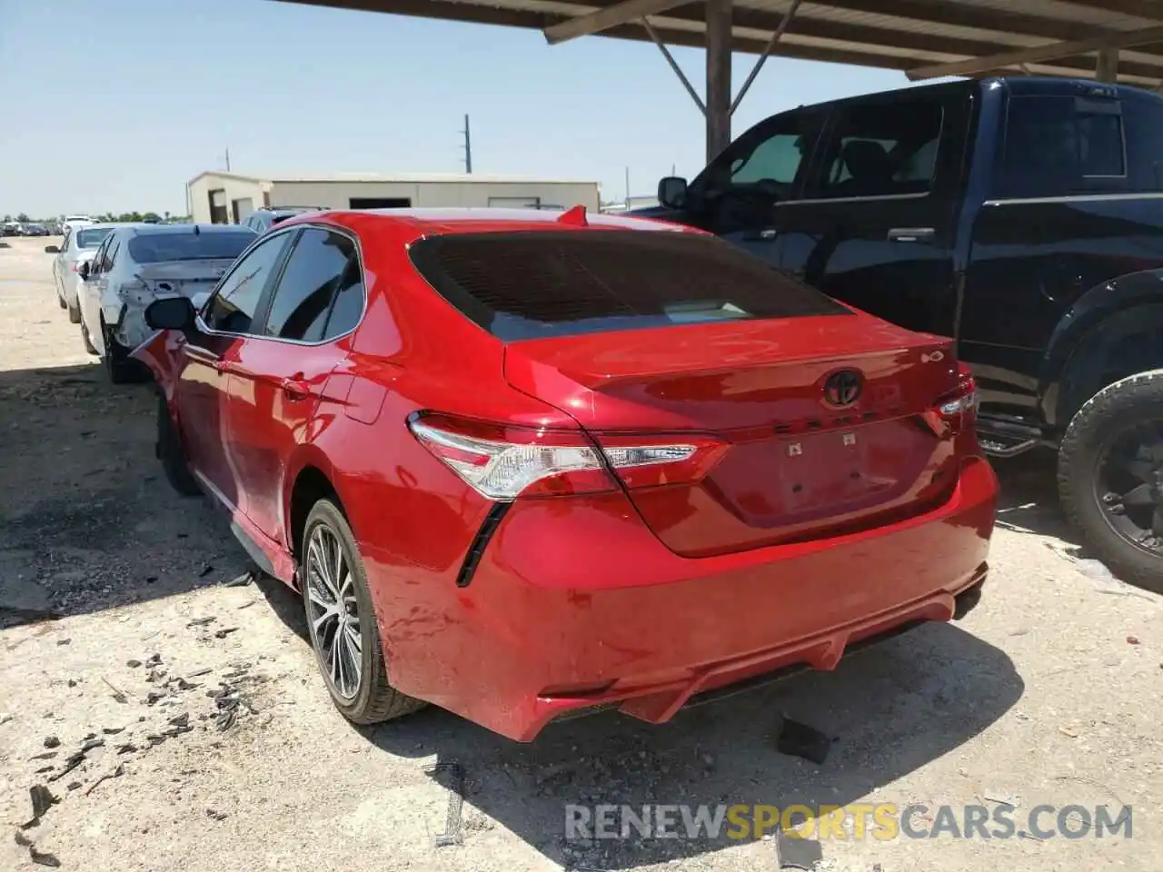 3 Photograph of a damaged car 4T1G11AKXLU362881 TOYOTA CAMRY 2020