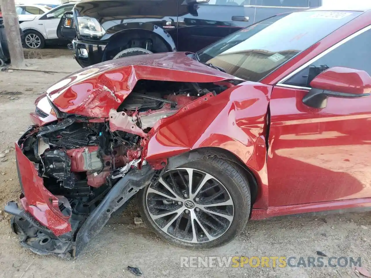 9 Photograph of a damaged car 4T1G11AKXLU362881 TOYOTA CAMRY 2020