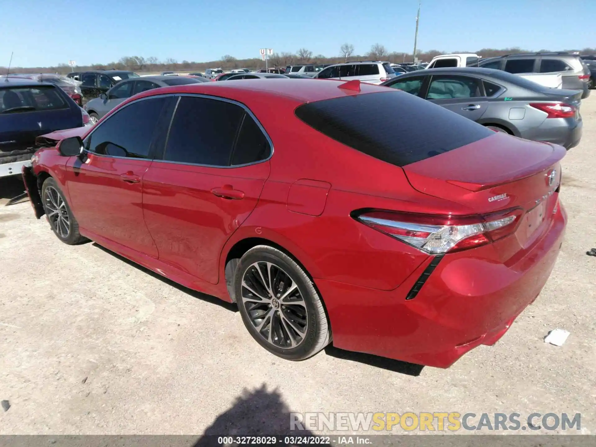 3 Photograph of a damaged car 4T1G11AKXLU371287 TOYOTA CAMRY 2020