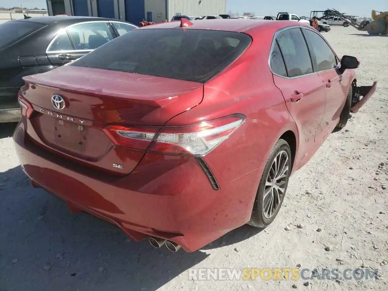 4 Photograph of a damaged car 4T1G11AKXLU372519 TOYOTA CAMRY 2020