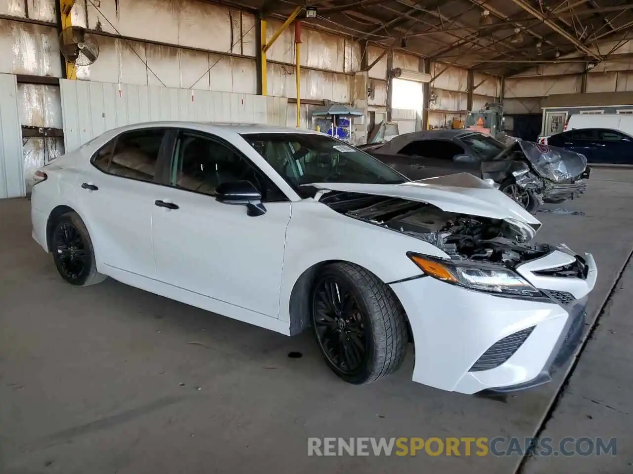 4 Photograph of a damaged car 4T1G11AKXLU376473 TOYOTA CAMRY 2020