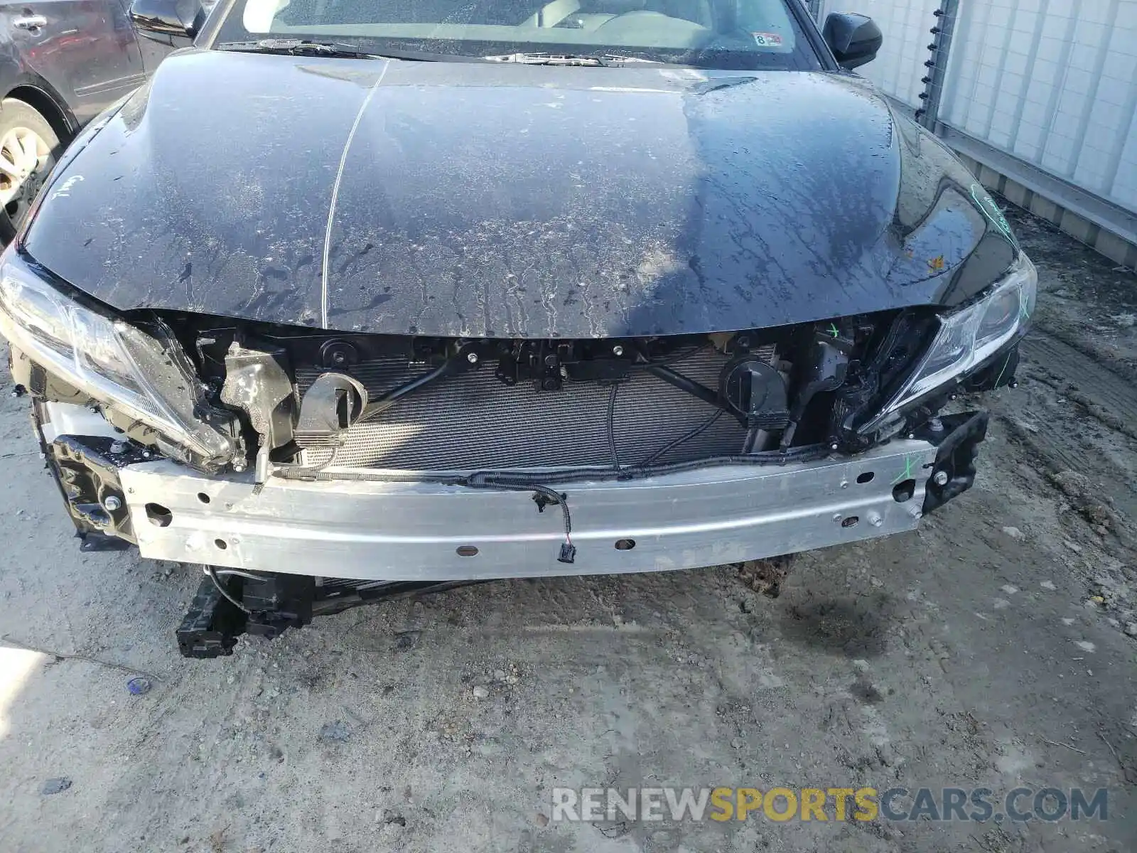 9 Photograph of a damaged car 4T1G11AKXLU379499 TOYOTA CAMRY 2020