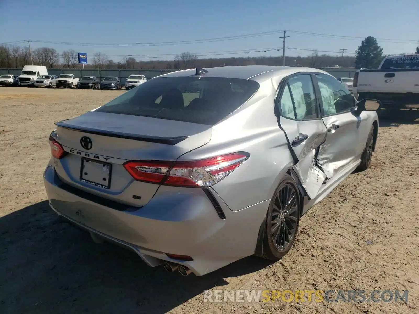 4 Photograph of a damaged car 4T1G11AKXLU381236 TOYOTA CAMRY 2020