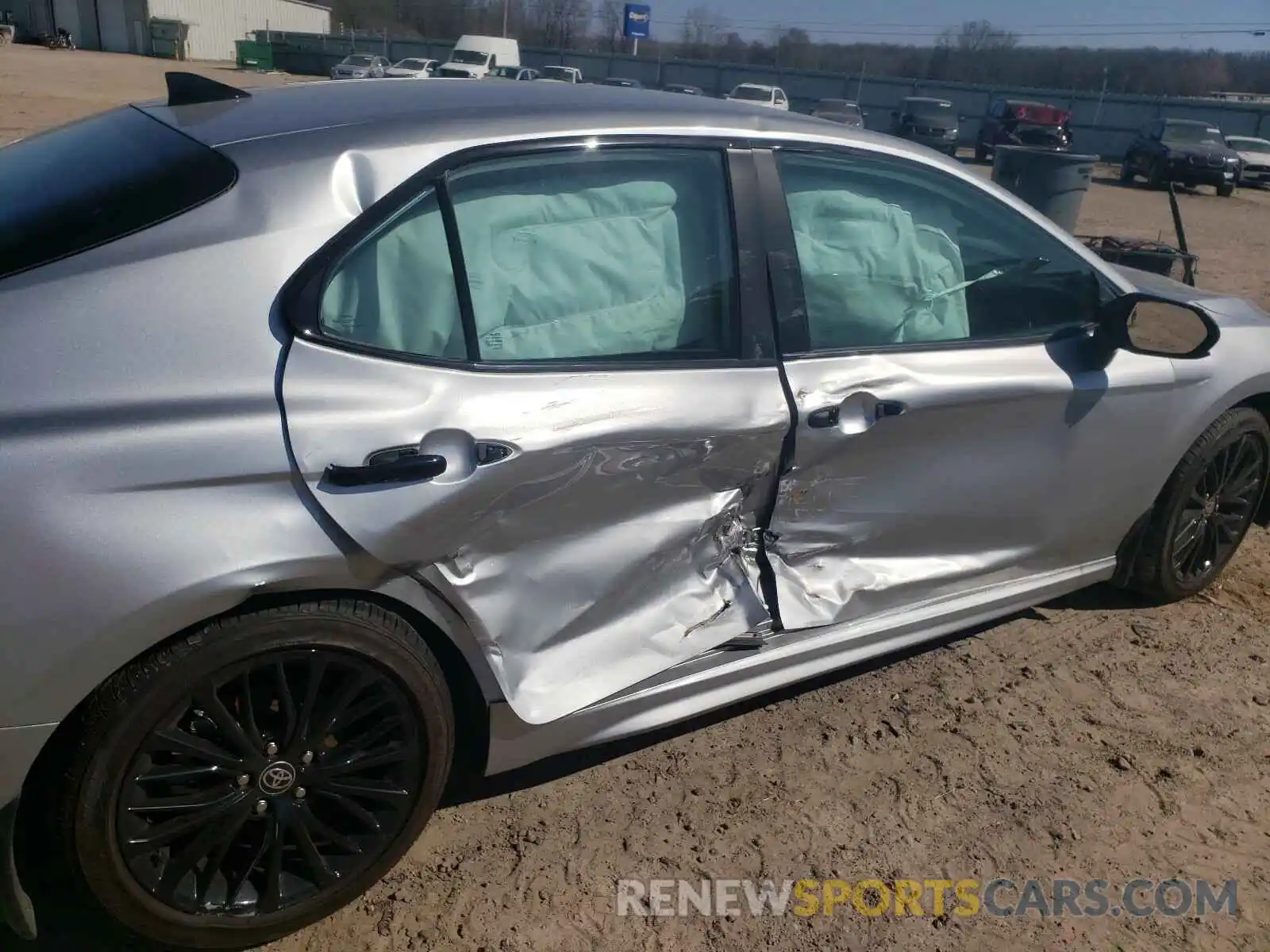 9 Photograph of a damaged car 4T1G11AKXLU381236 TOYOTA CAMRY 2020