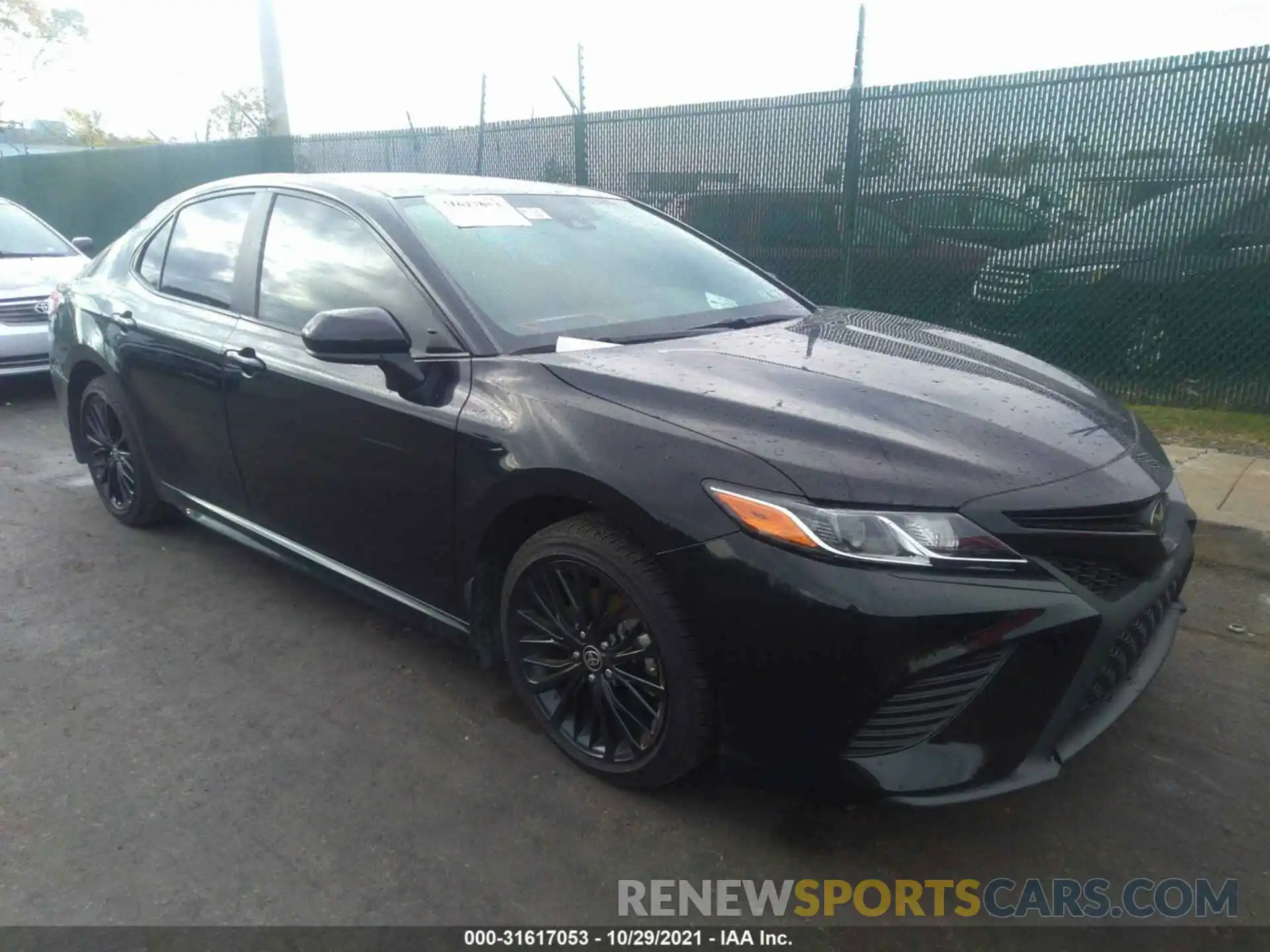 1 Photograph of a damaged car 4T1G11AKXLU385786 TOYOTA CAMRY 2020