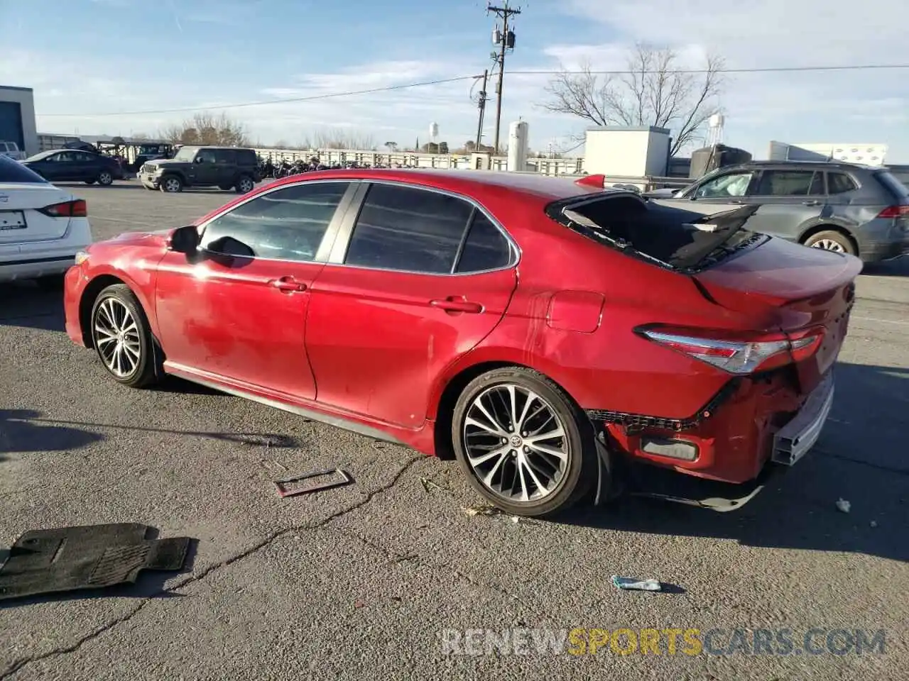 2 Photograph of a damaged car 4T1G11AKXLU391569 TOYOTA CAMRY 2020