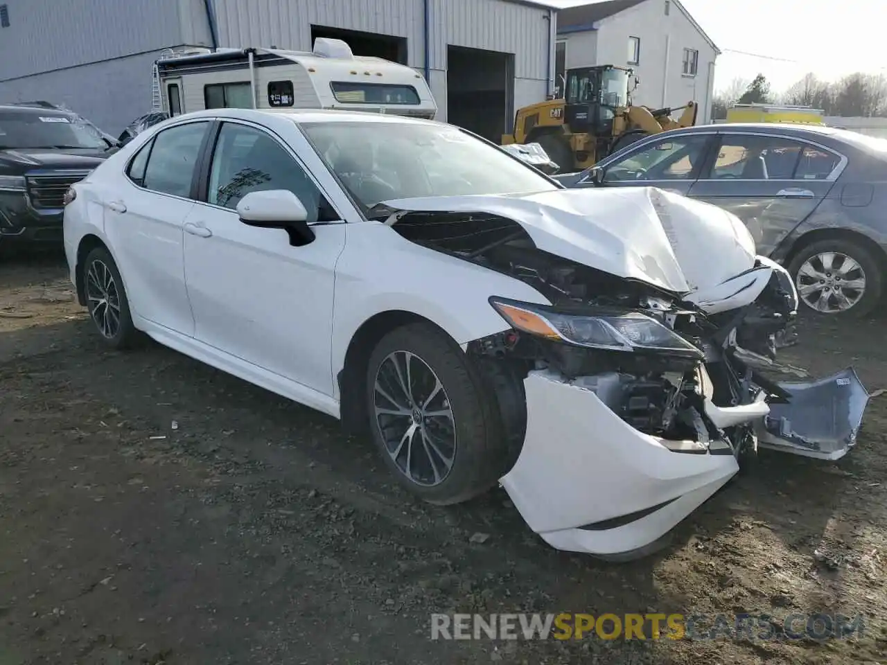 4 Photograph of a damaged car 4T1G11AKXLU401629 TOYOTA CAMRY 2020