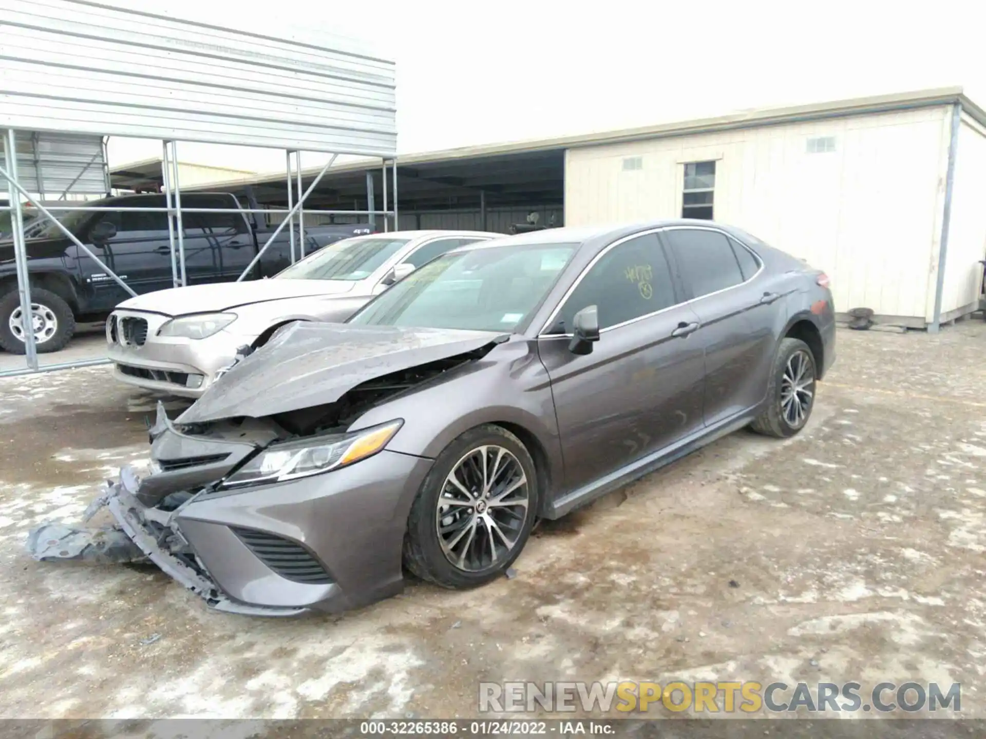 2 Photograph of a damaged car 4T1G11AKXLU401789 TOYOTA CAMRY 2020