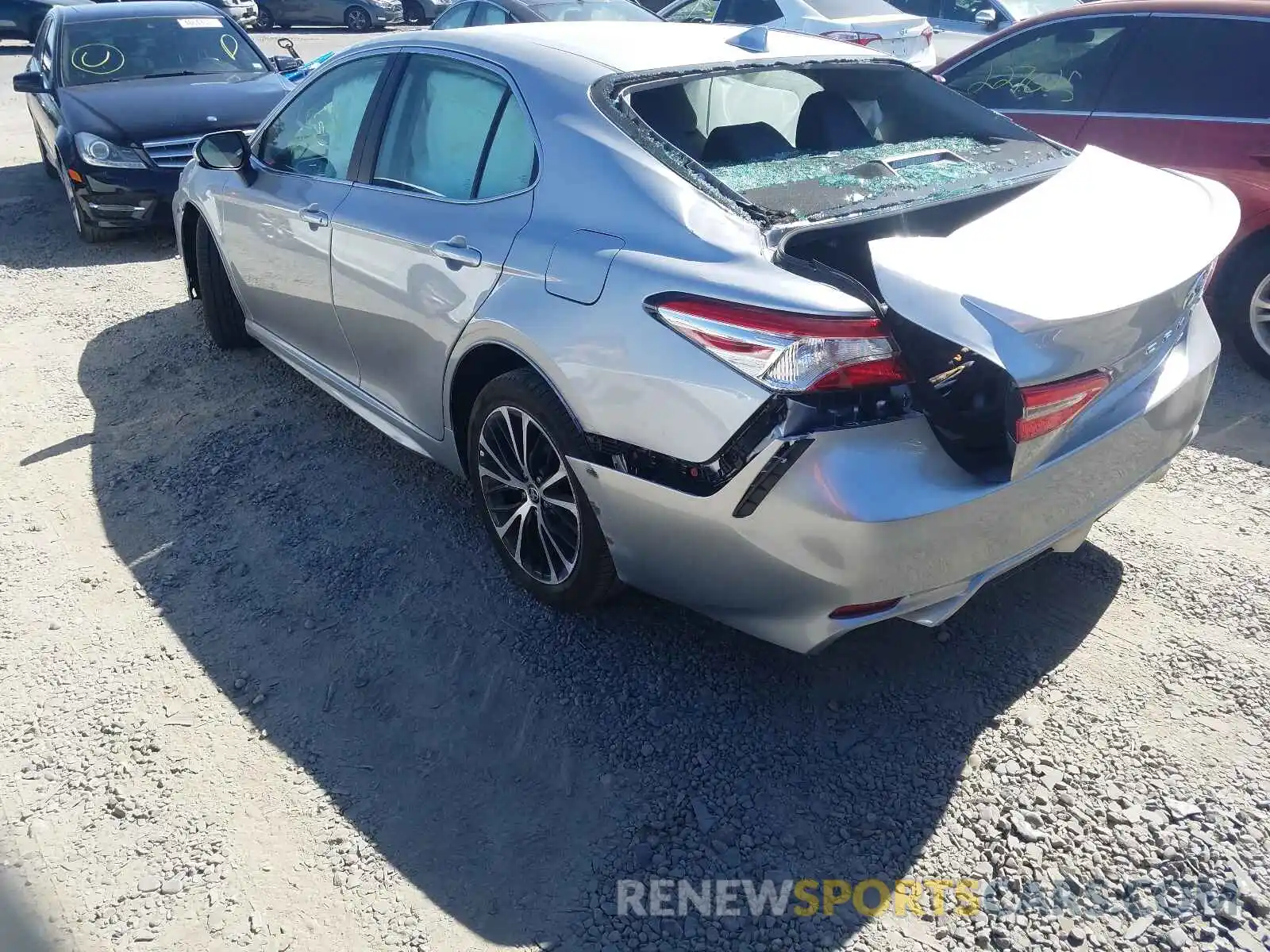 3 Photograph of a damaged car 4T1G11AKXLU502265 TOYOTA CAMRY 2020