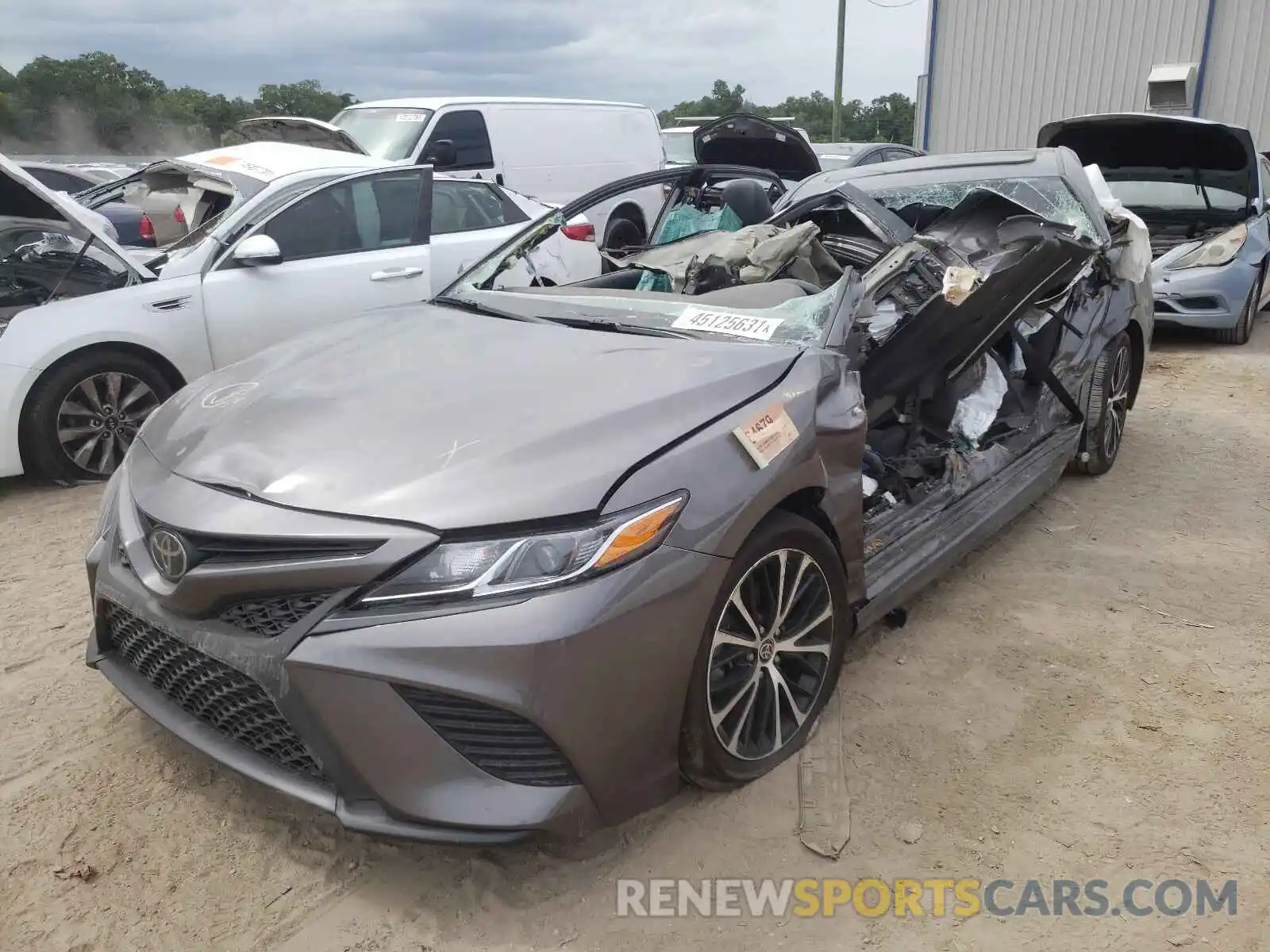 2 Photograph of a damaged car 4T1G11AKXLU502461 TOYOTA CAMRY 2020