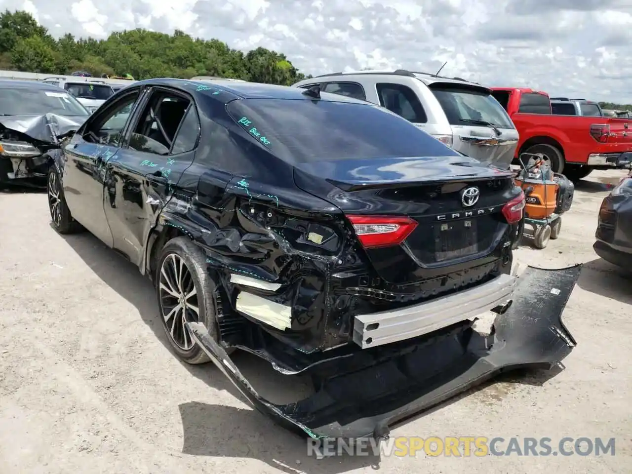 3 Photograph of a damaged car 4T1G11AKXLU506770 TOYOTA CAMRY 2020