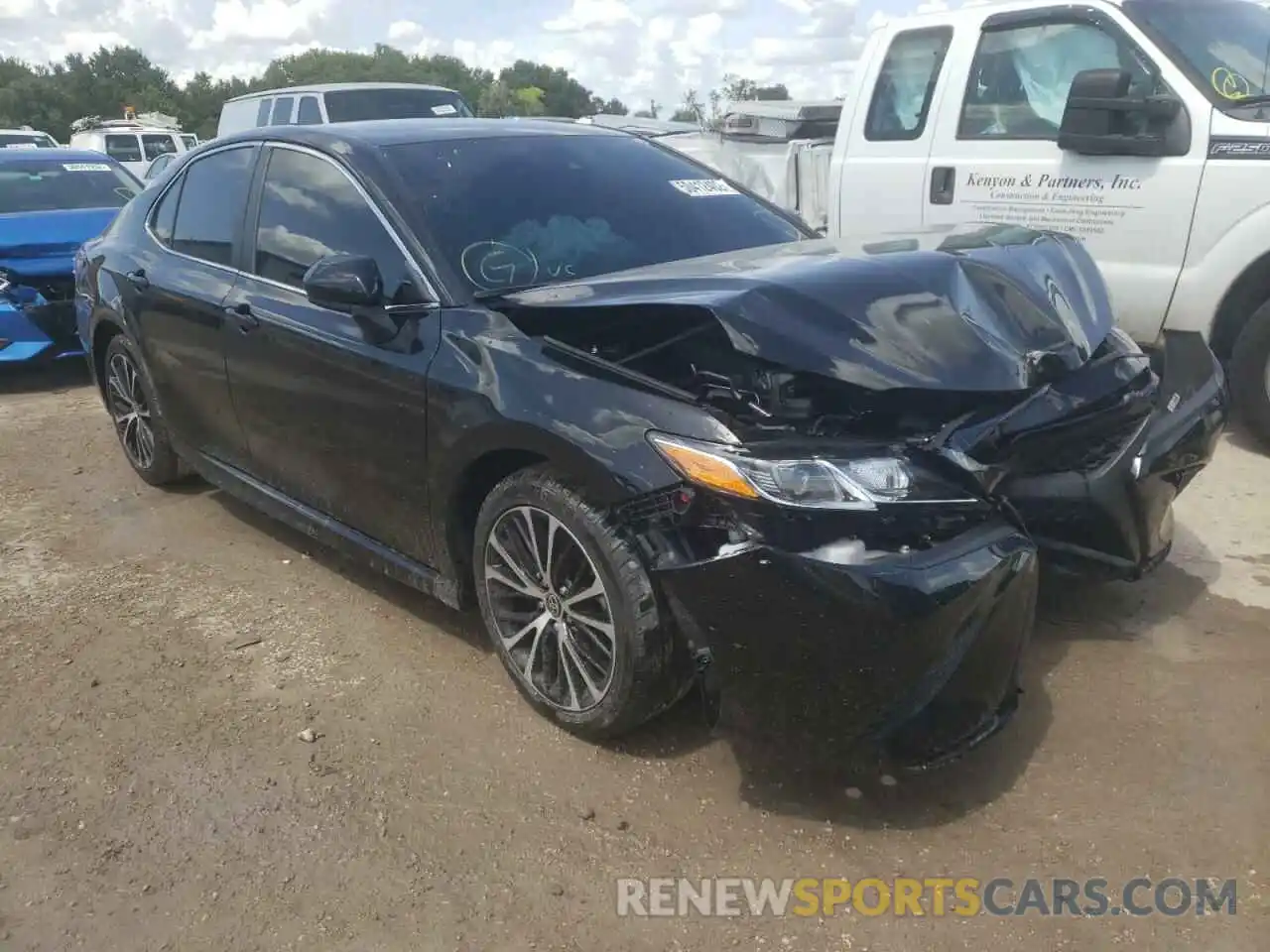 1 Photograph of a damaged car 4T1G11AKXLU508745 TOYOTA CAMRY 2020