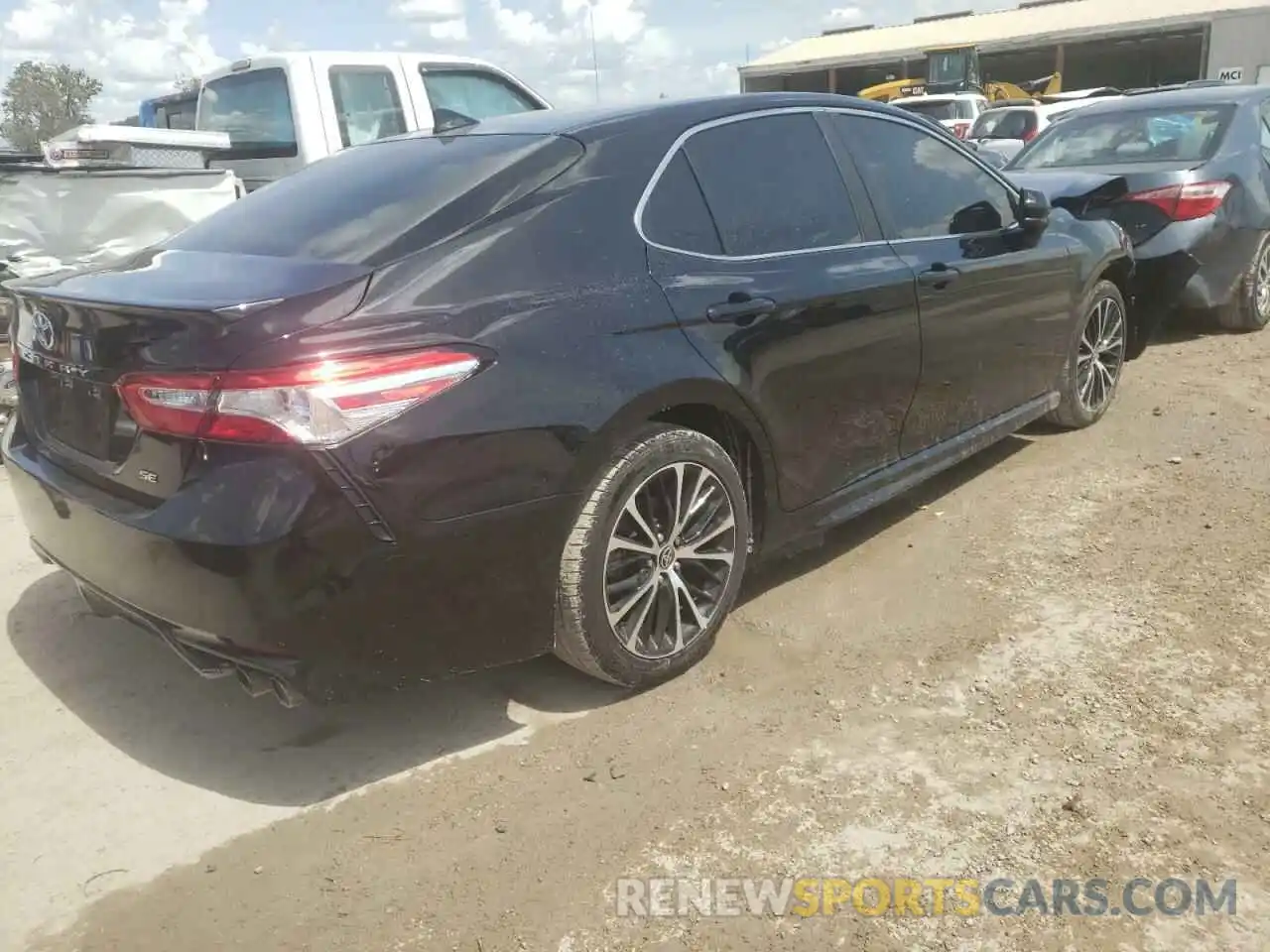 4 Photograph of a damaged car 4T1G11AKXLU508745 TOYOTA CAMRY 2020