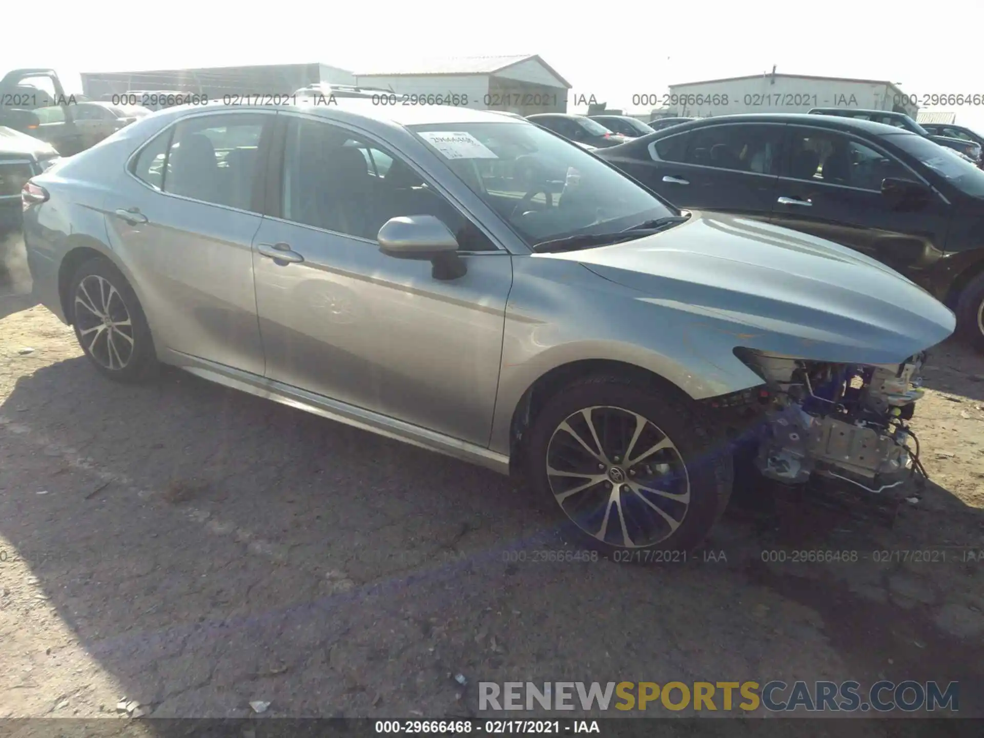 1 Photograph of a damaged car 4T1G11AKXLU508762 TOYOTA CAMRY 2020