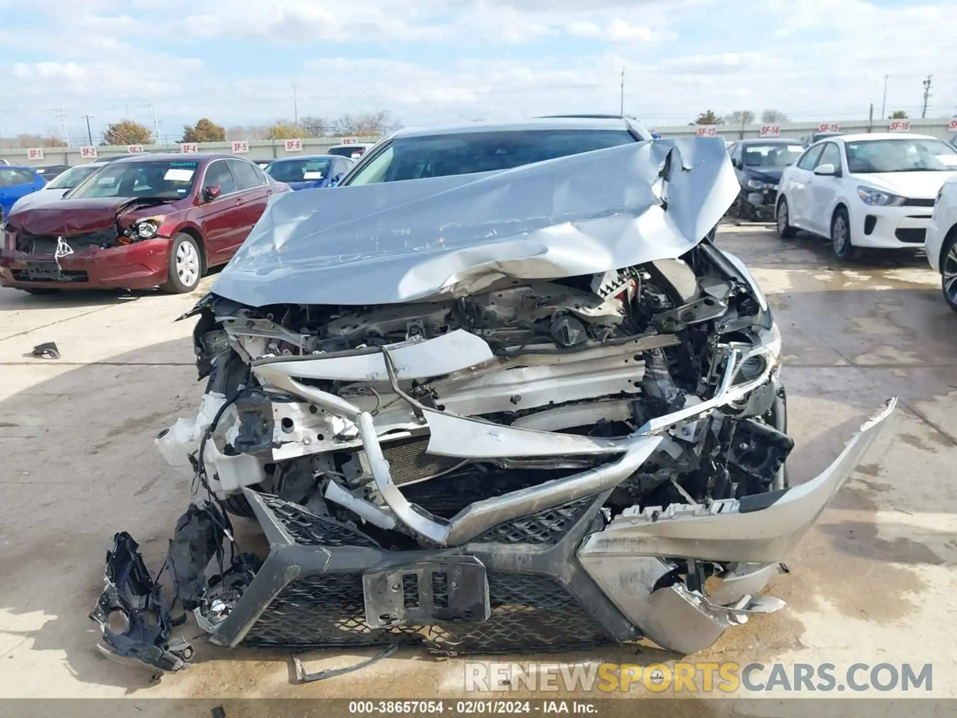 12 Photograph of a damaged car 4T1G11AKXLU510995 TOYOTA CAMRY 2020