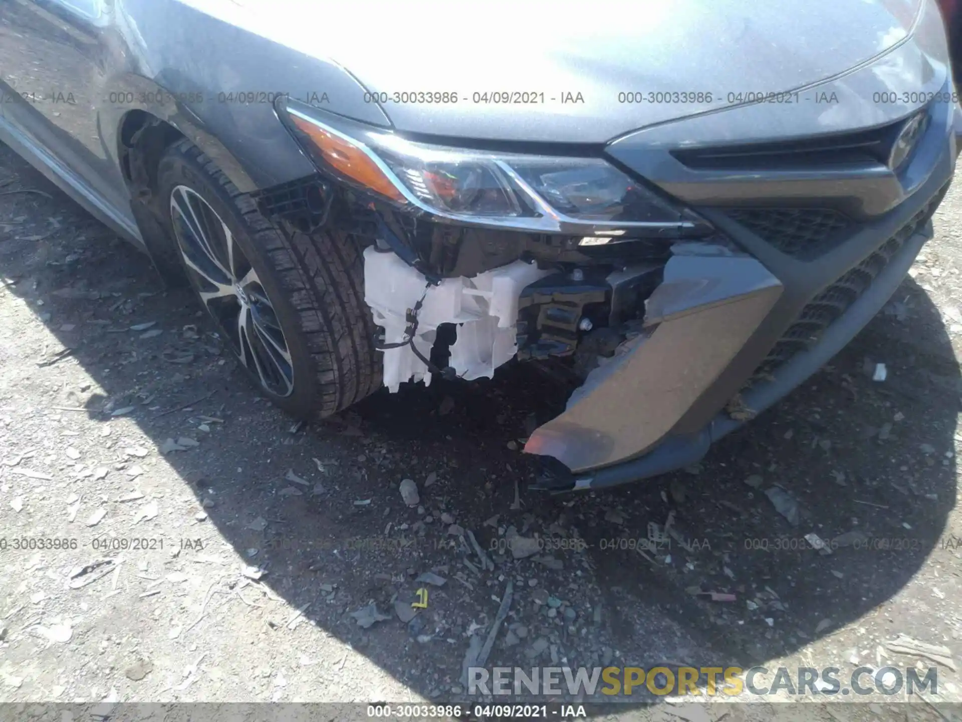 6 Фотография поврежденного автомобиля 4T1G11AKXLU868467 TOYOTA CAMRY 2020
