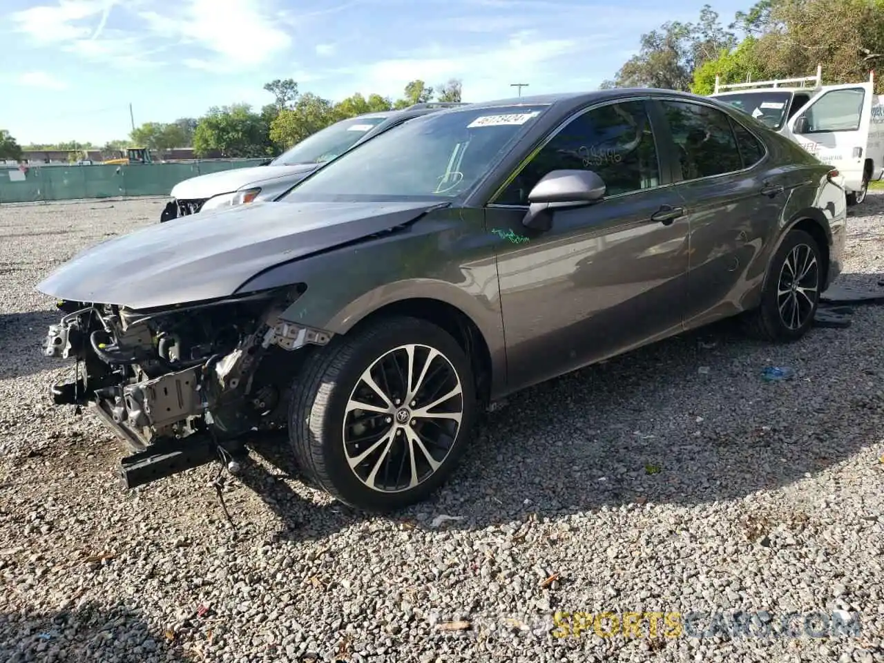 1 Photograph of a damaged car 4T1G11AKXLU869389 TOYOTA CAMRY 2020