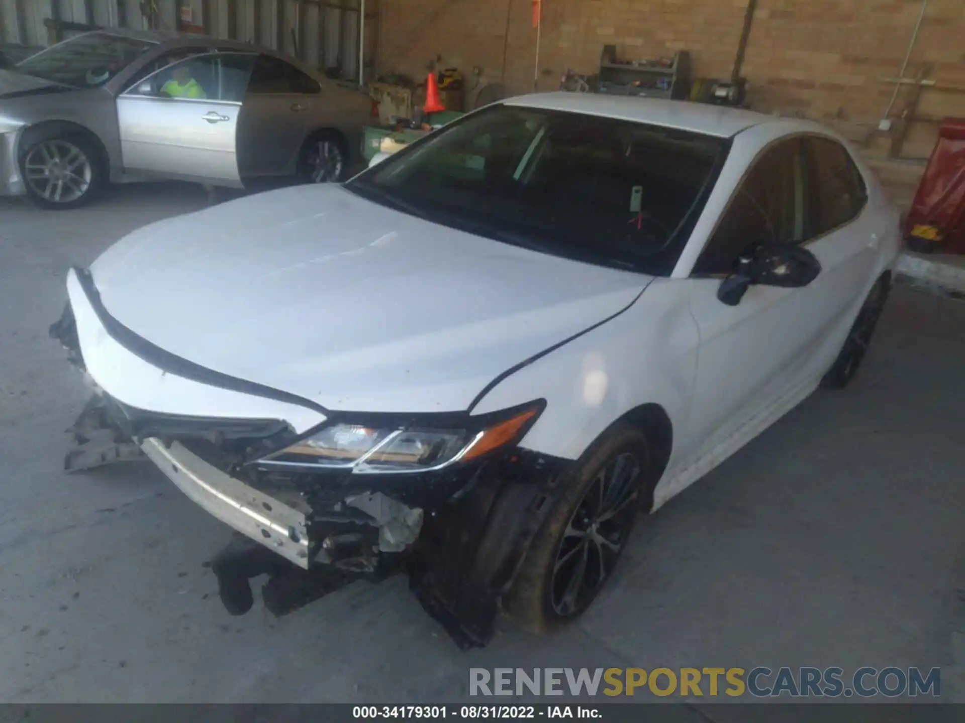 2 Photograph of a damaged car 4T1G11AKXLU876200 TOYOTA CAMRY 2020