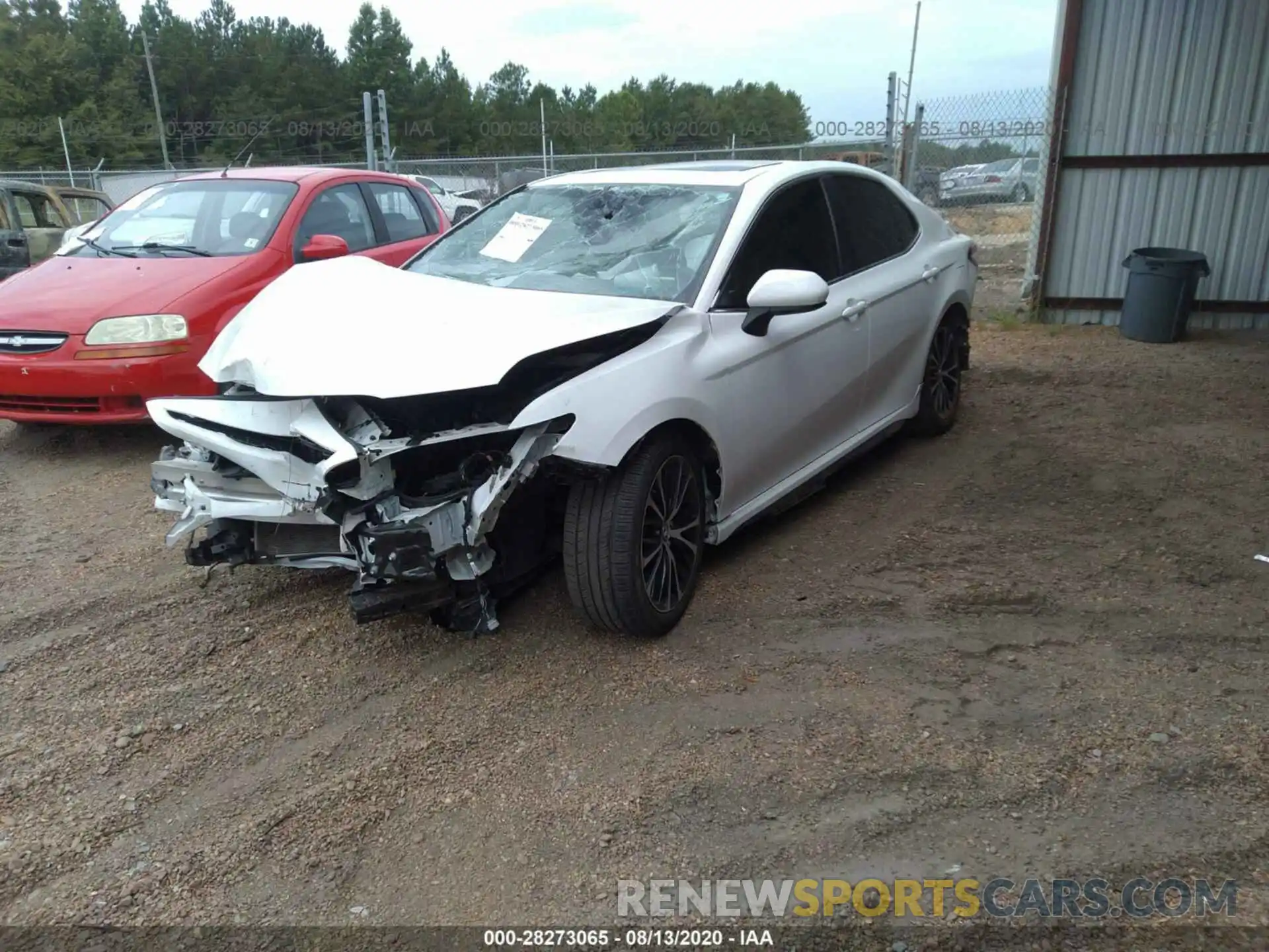 2 Photograph of a damaged car 4T1G11AKXLU878061 TOYOTA CAMRY 2020