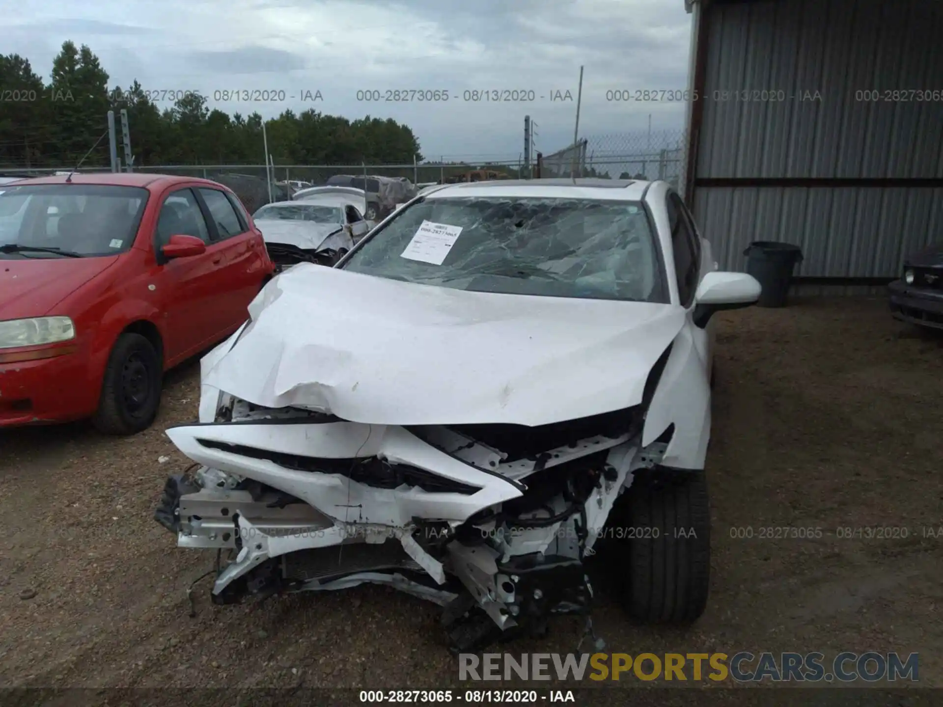 6 Photograph of a damaged car 4T1G11AKXLU878061 TOYOTA CAMRY 2020