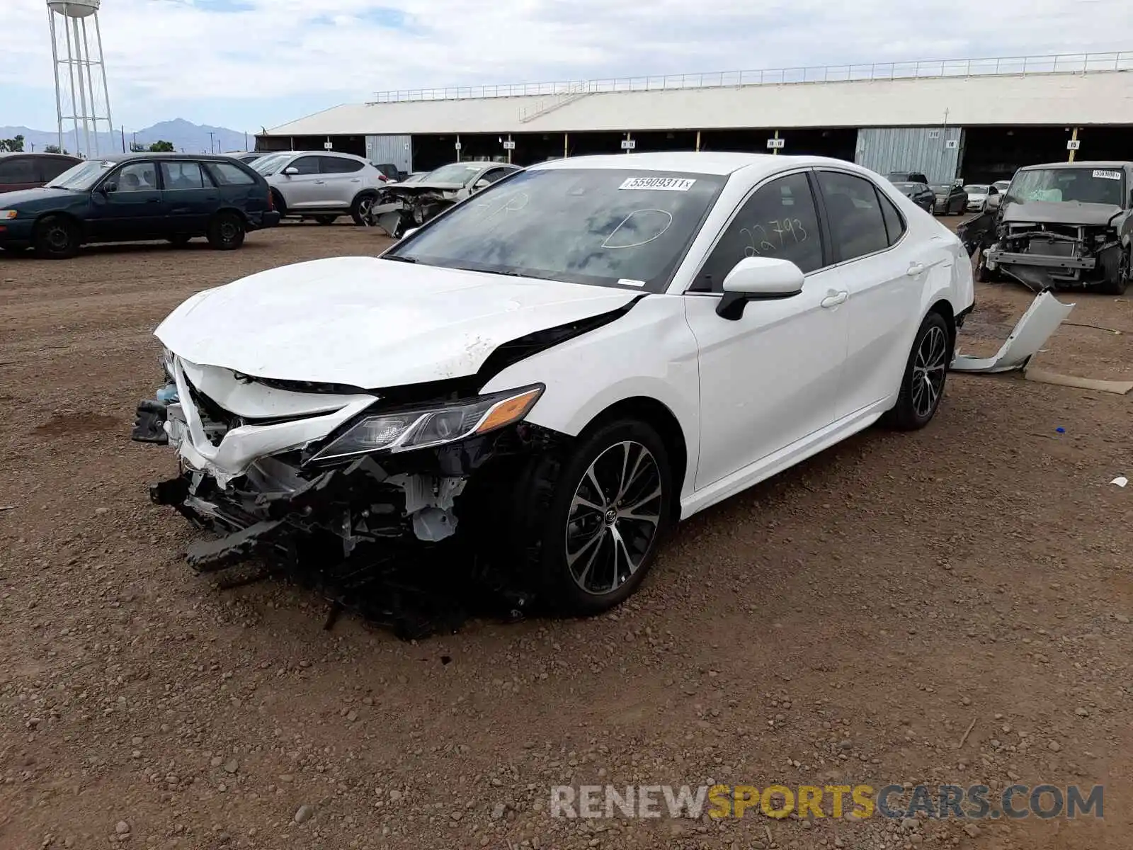 2 Photograph of a damaged car 4T1G11AKXLU881767 TOYOTA CAMRY 2020