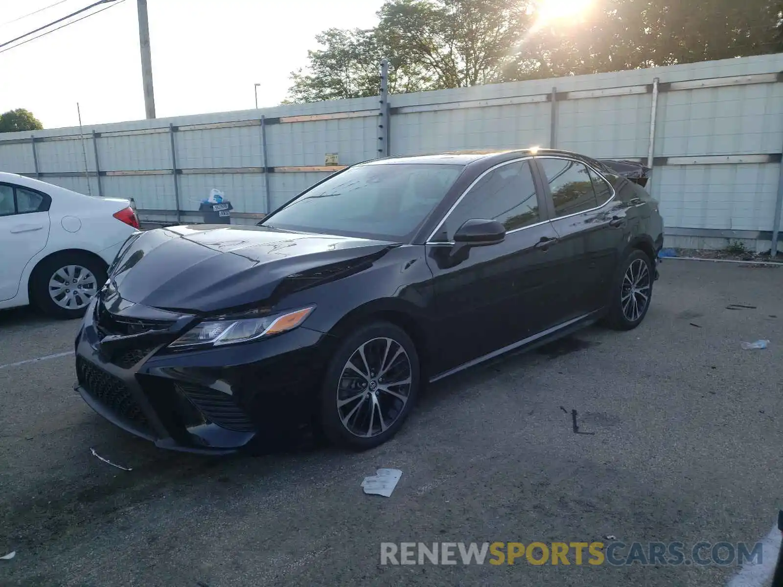 2 Photograph of a damaged car 4T1G11AKXLU883566 TOYOTA CAMRY 2020