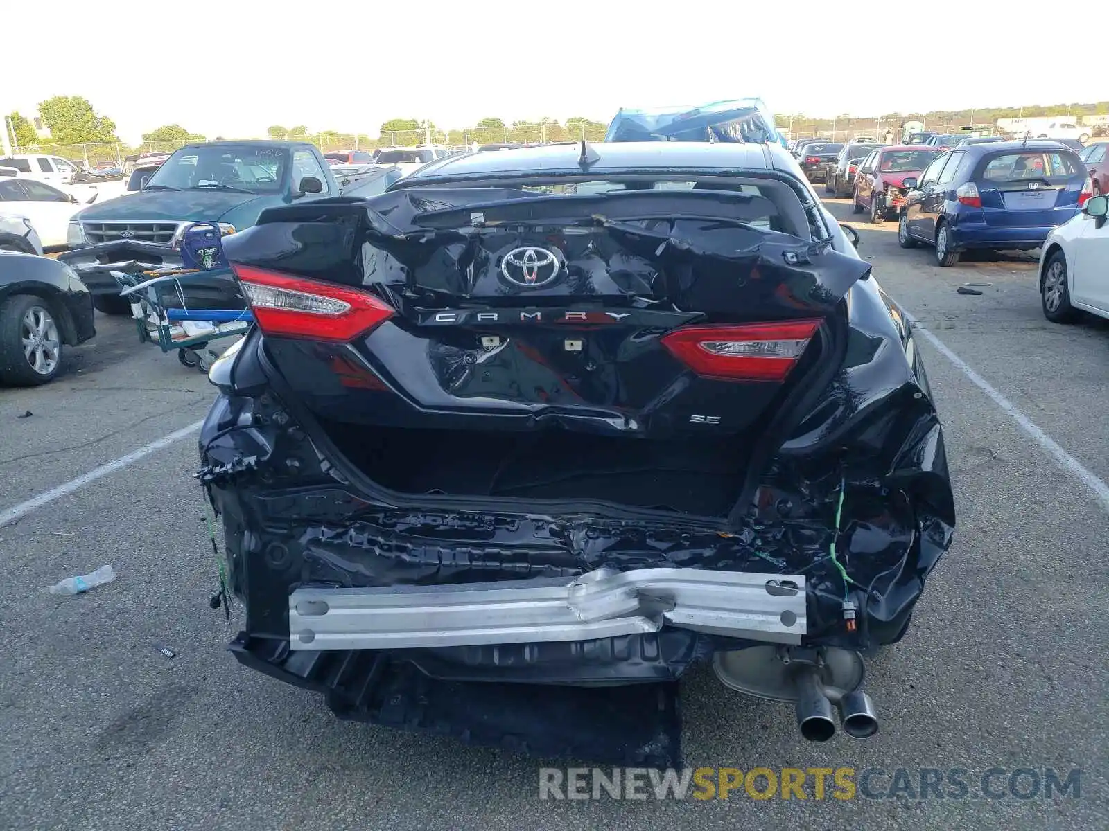 9 Photograph of a damaged car 4T1G11AKXLU883566 TOYOTA CAMRY 2020