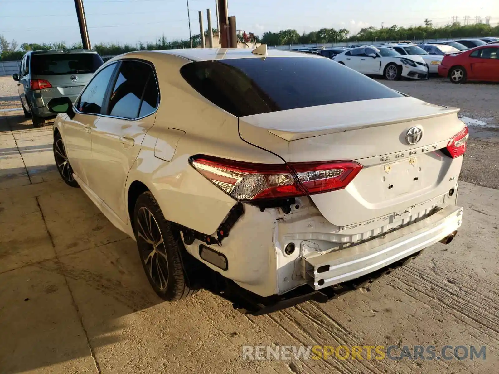 3 Photograph of a damaged car 4T1G11AKXLU893854 TOYOTA CAMRY 2020