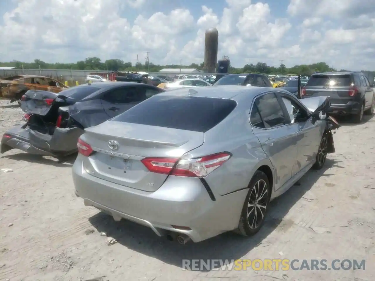 4 Photograph of a damaged car 4T1G11AKXLU896818 TOYOTA CAMRY 2020