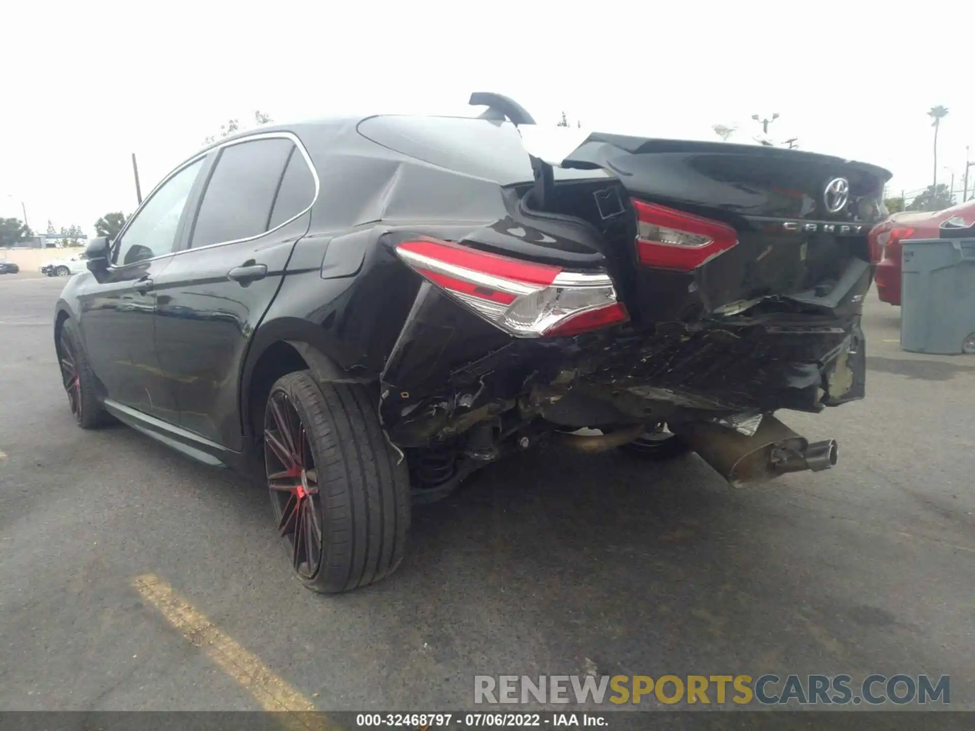 3 Photograph of a damaged car 4T1G11AKXLU898004 TOYOTA CAMRY 2020