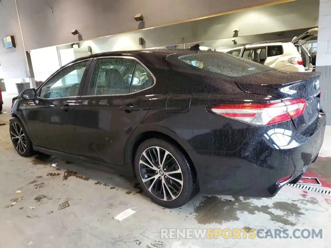 2 Photograph of a damaged car 4T1G11AKXLU898603 TOYOTA CAMRY 2020