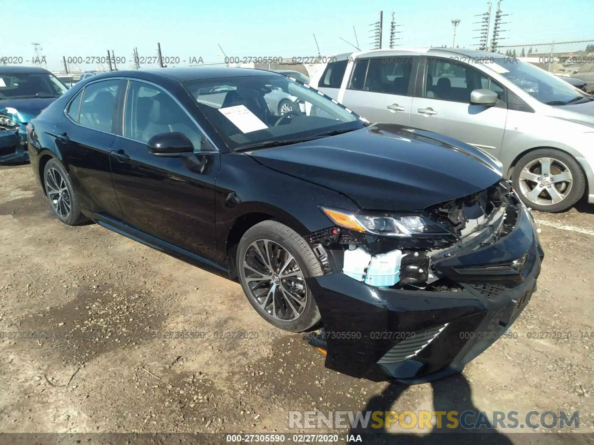 1 Photograph of a damaged car 4T1G11AKXLU900155 TOYOTA CAMRY 2020