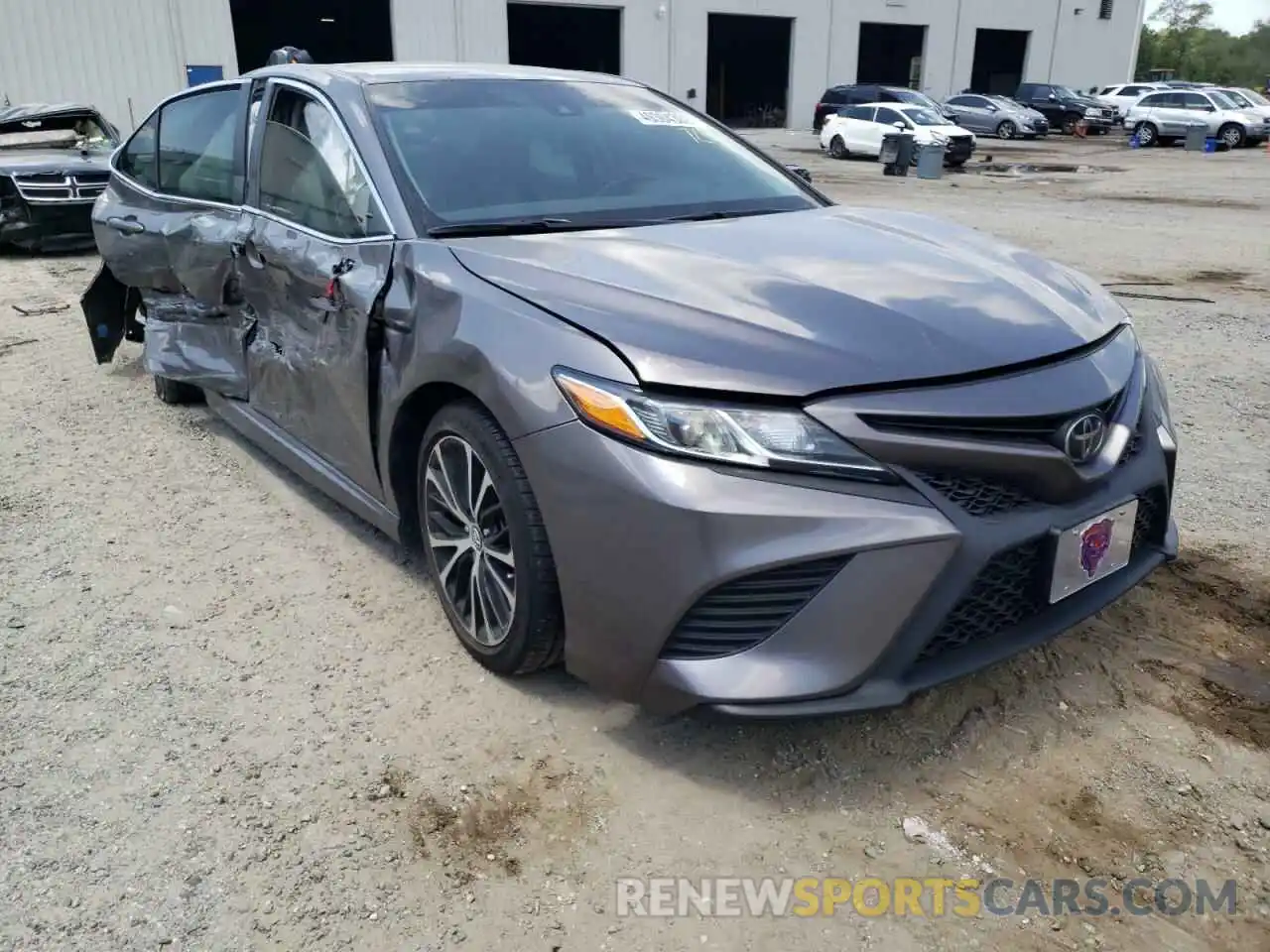 1 Photograph of a damaged car 4T1G11AKXLU903024 TOYOTA CAMRY 2020